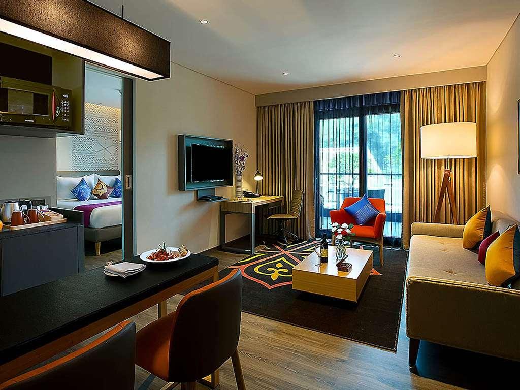 Grand Mercure Mysore - An Accor Brand Номер фото A typical suite at the hotel