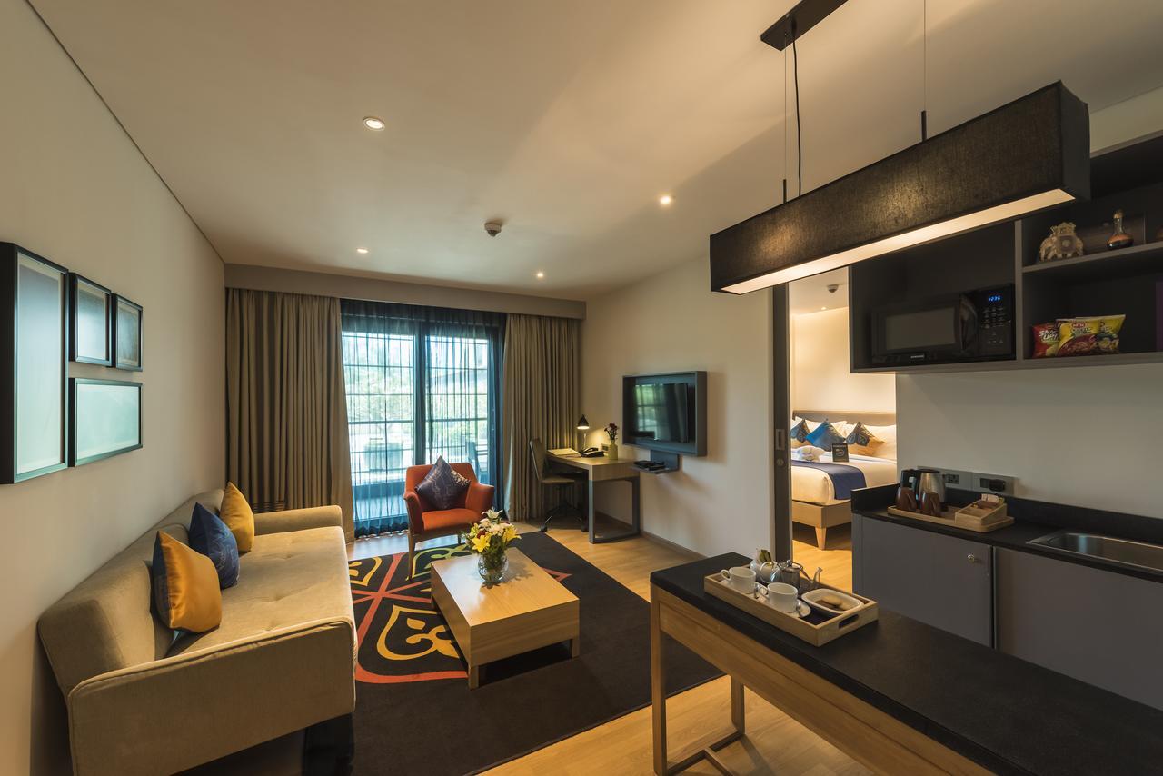 Grand Mercure Mysore - An Accor Brand Экстерьер фото A suite at the hotel